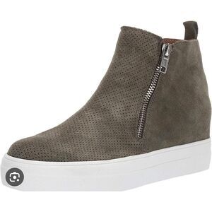 Steve Madden carlen grey platform booties size 6